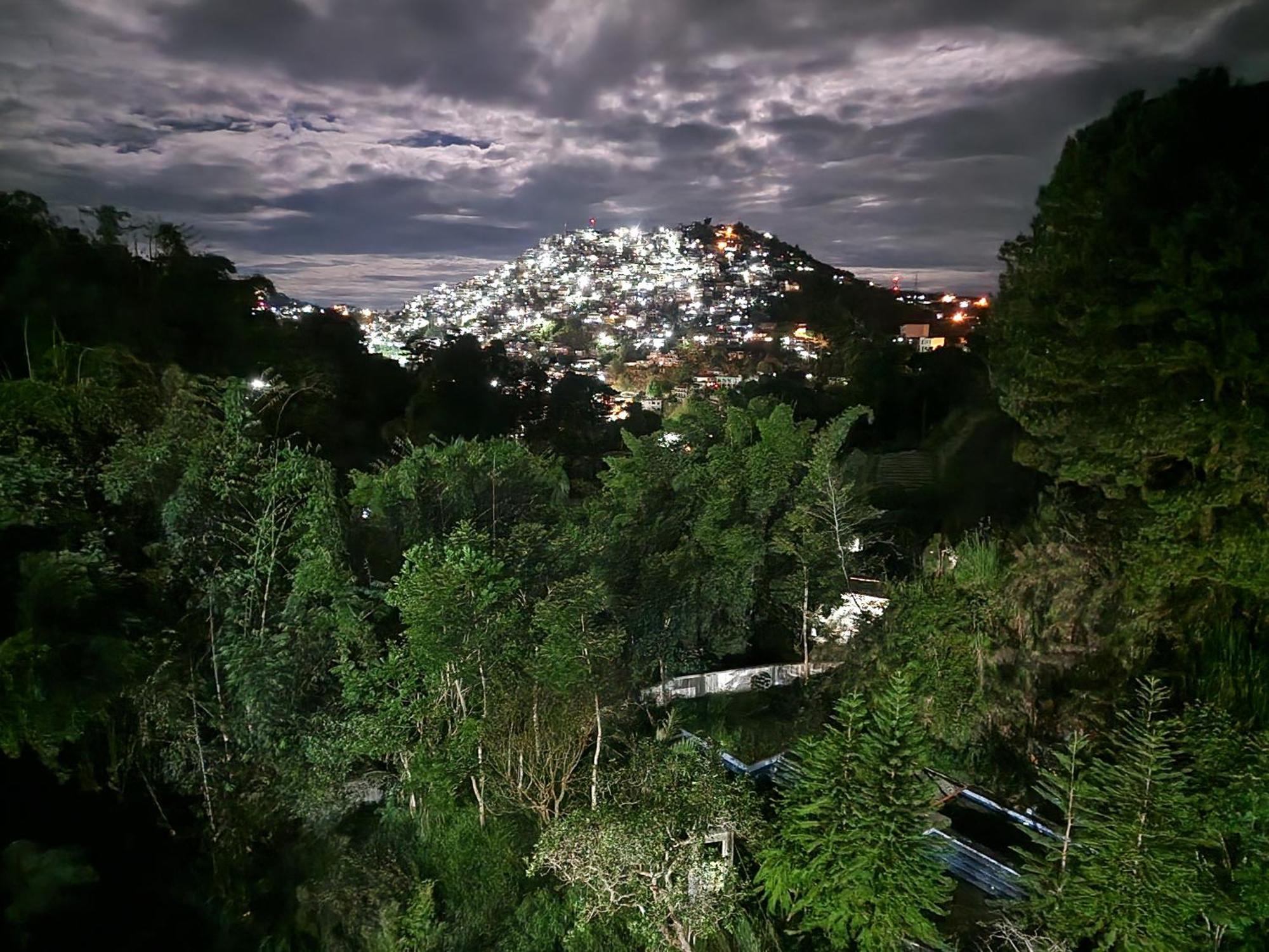 The Courtyards Goshen Apartment Baguio City ภายนอก รูปภาพ