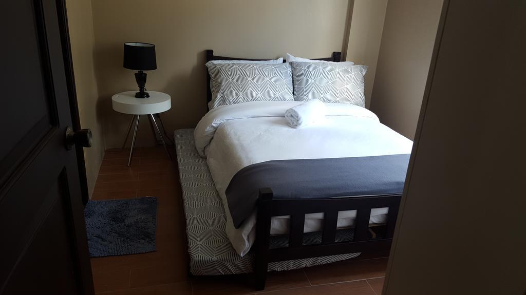 The Courtyards Goshen Apartment Baguio City ภายนอก รูปภาพ
